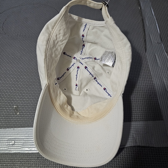 Champion Hat - Picture 2 of 4